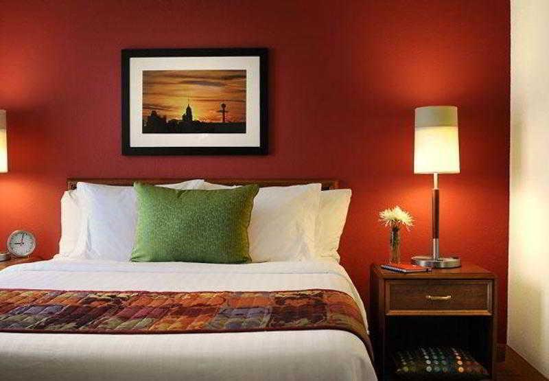 Residence Inn By Marriott San Antonio Airport/Alamo Heights Room photo